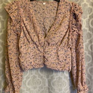 Spring cropped blouse